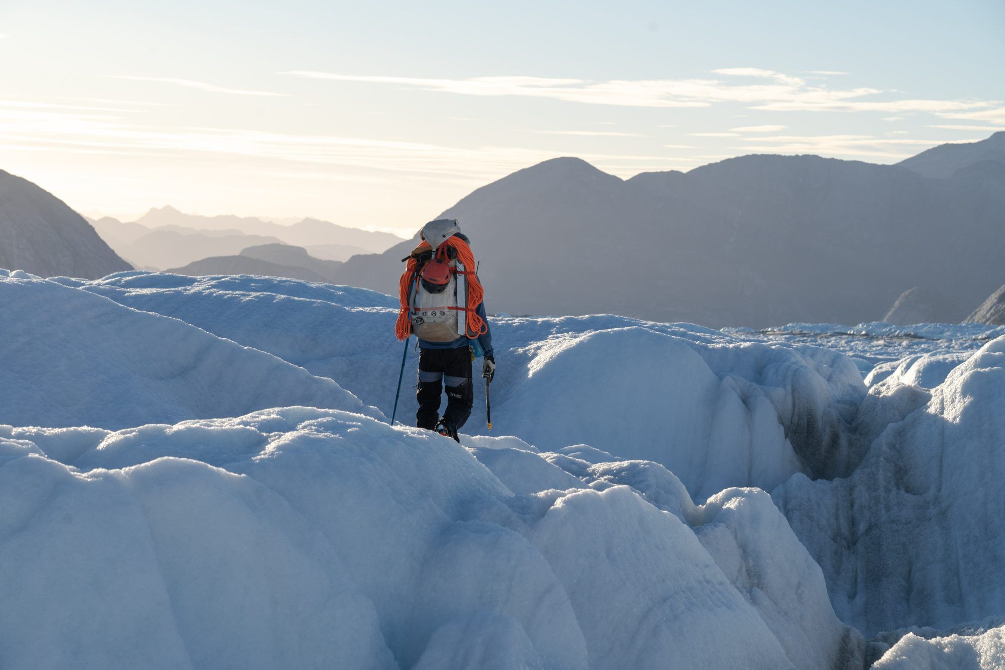 Rope team crossing the Eléctrico Glacier at sunrise